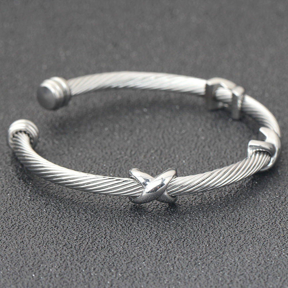 Cable Twist Cuff