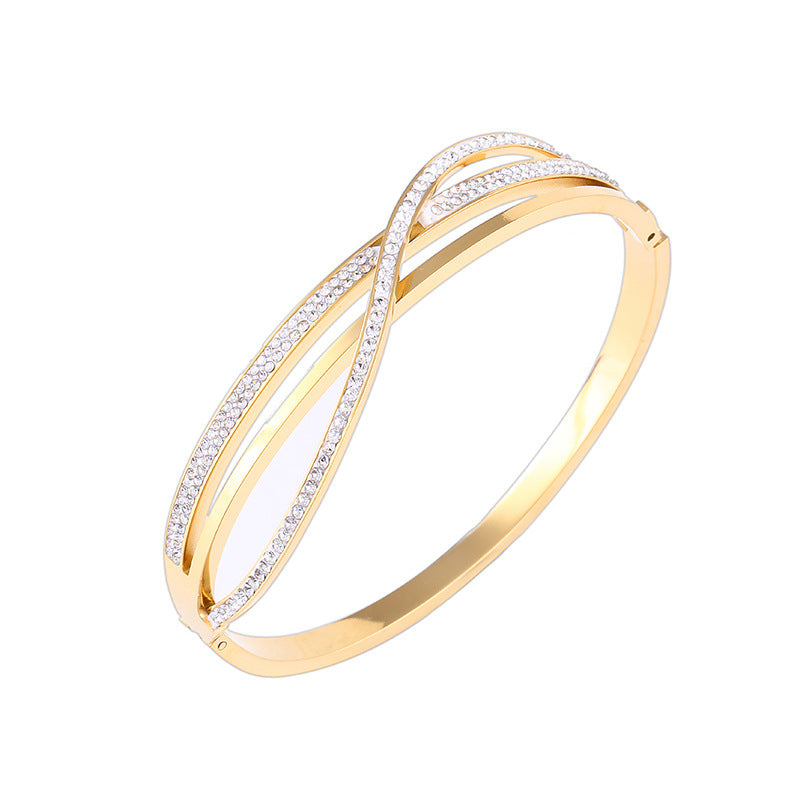 Crossover Pavé Bangle