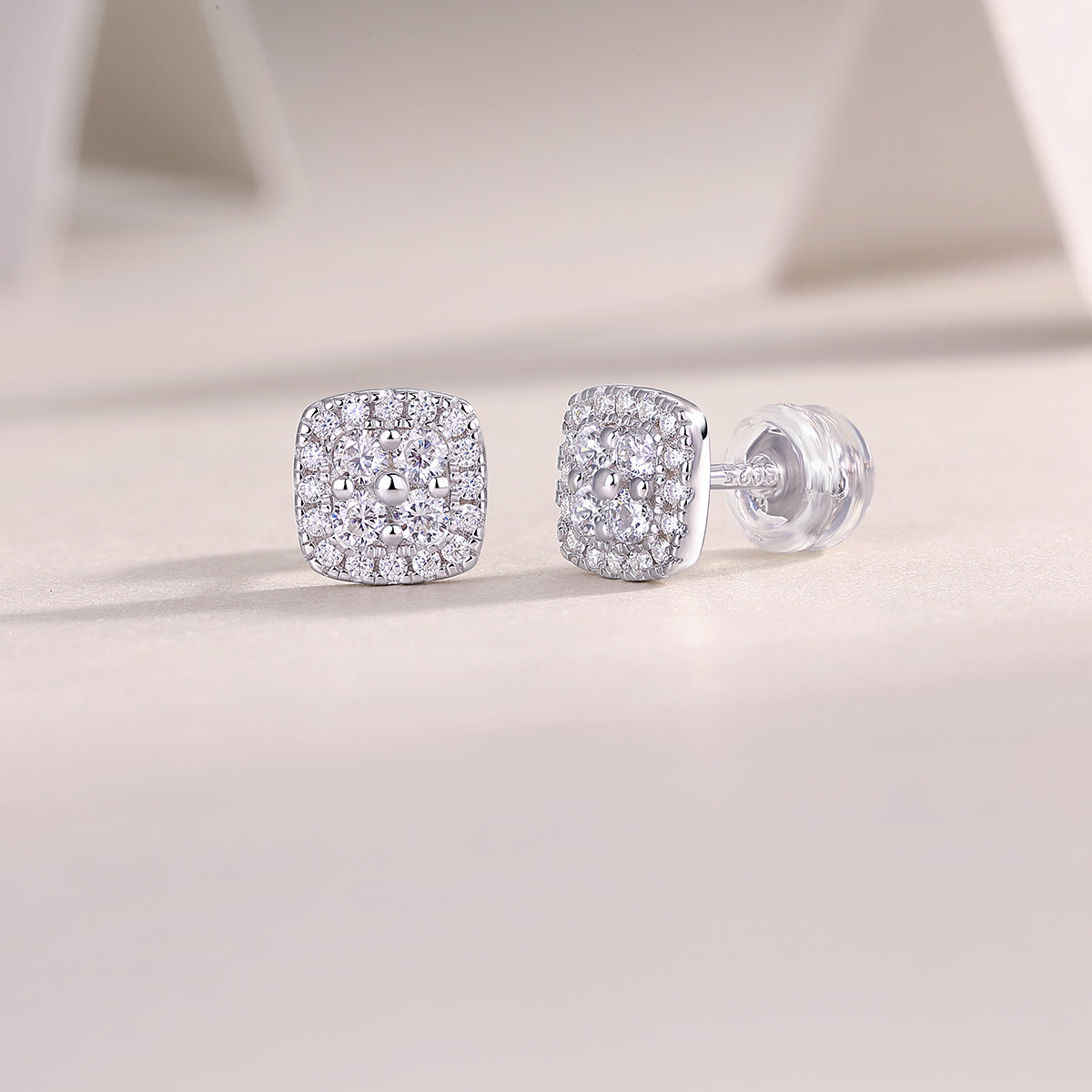 Fog Sea Studs