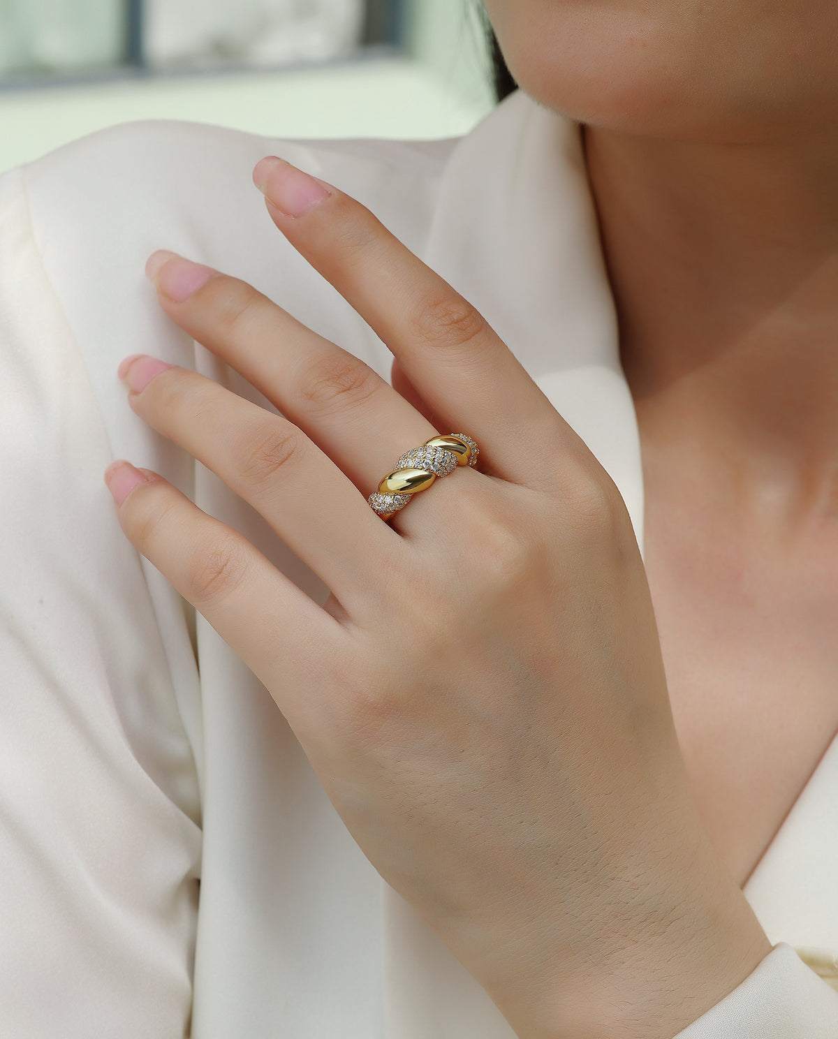 Gold Twist Pavé Band