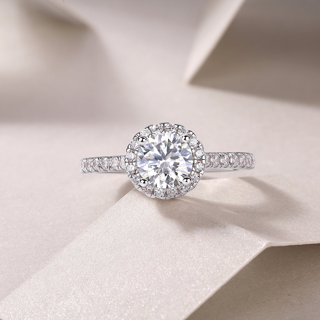 Embrace Solitaire Ring