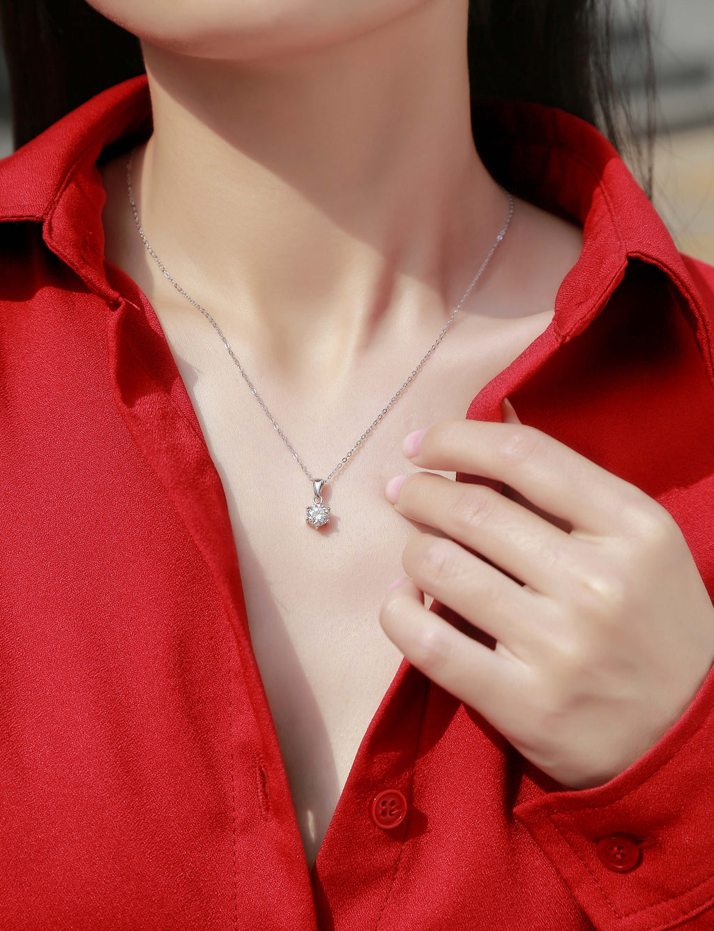 Breeze Solitaire Pendant