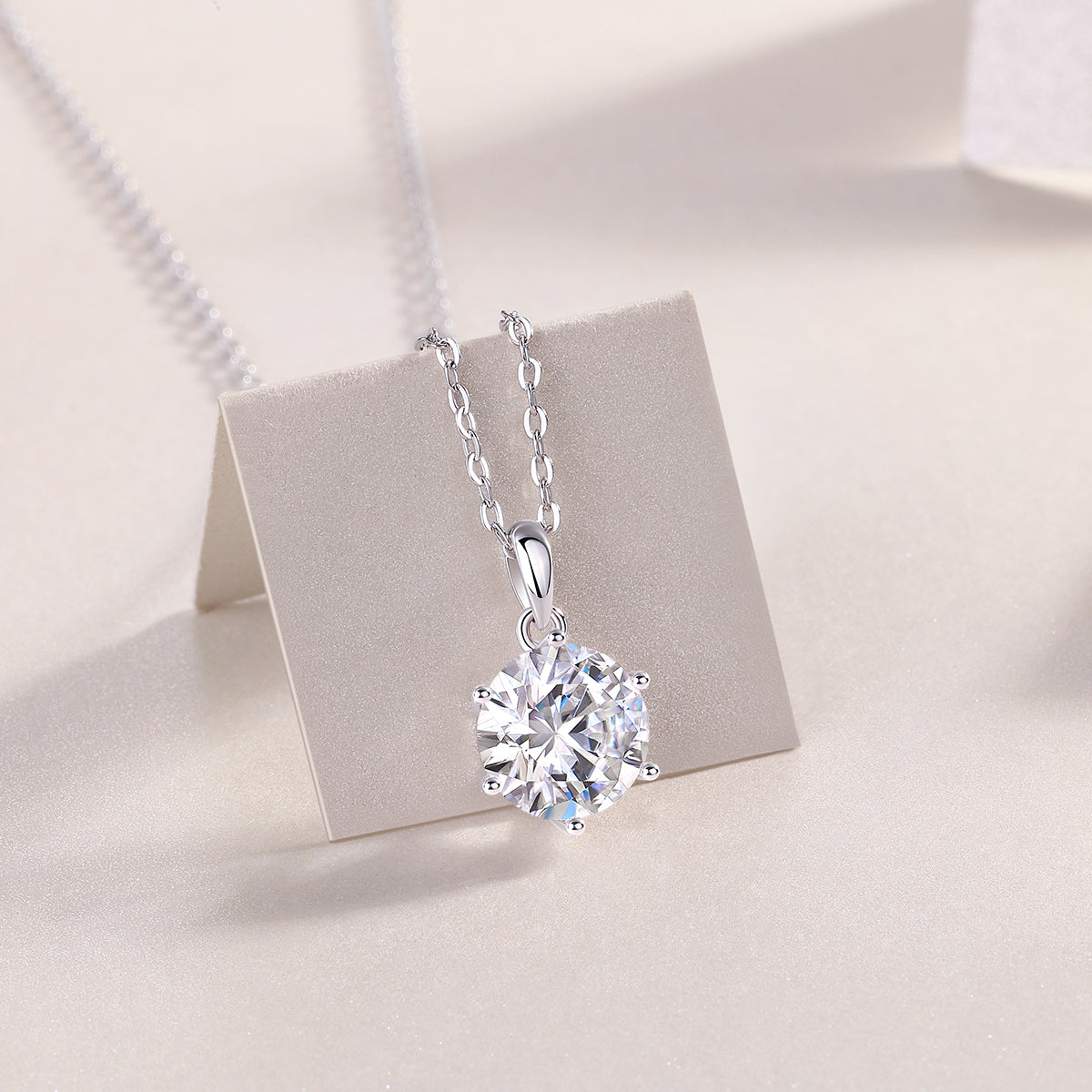Halo Solitaire Necklace