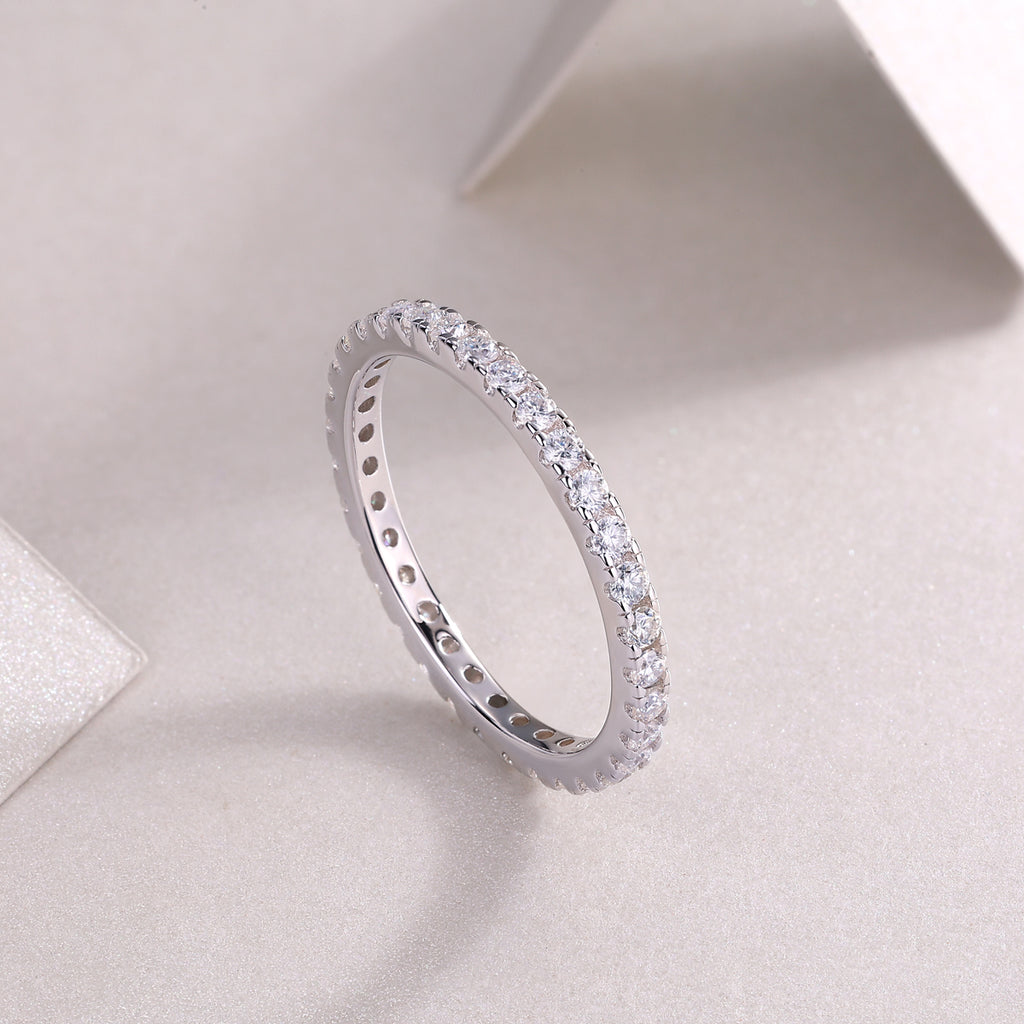 Single Row Pavé Ring