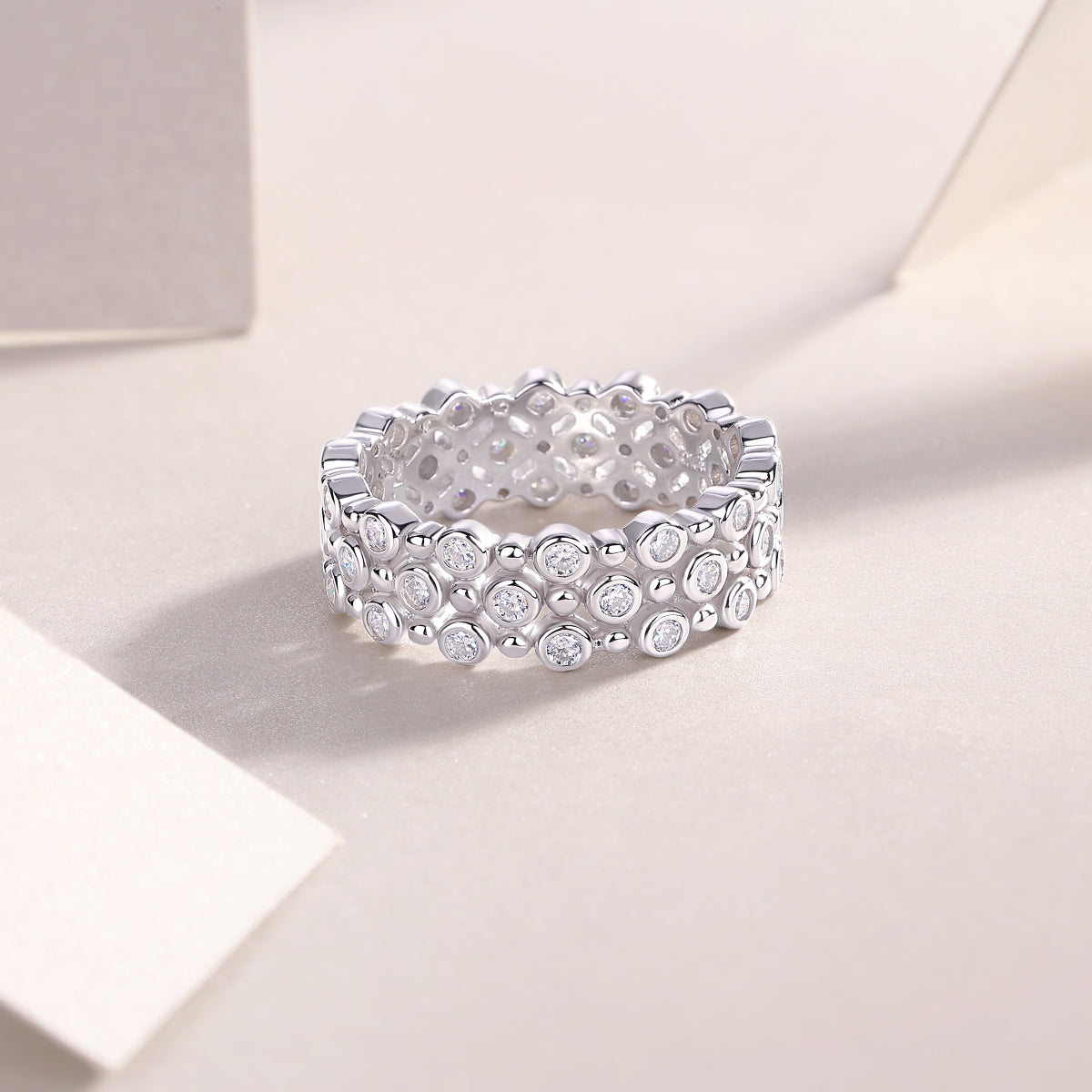 Filigree Wide Band