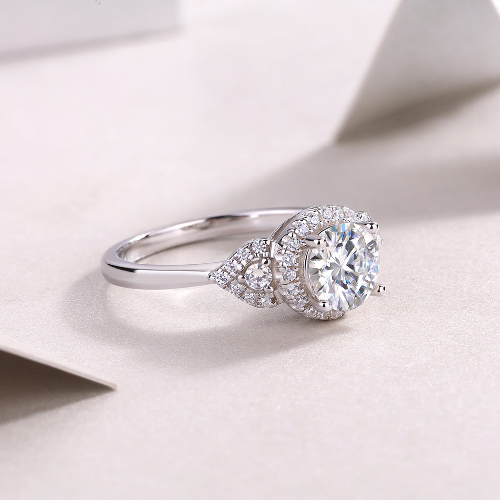 Trio Cluster Ring