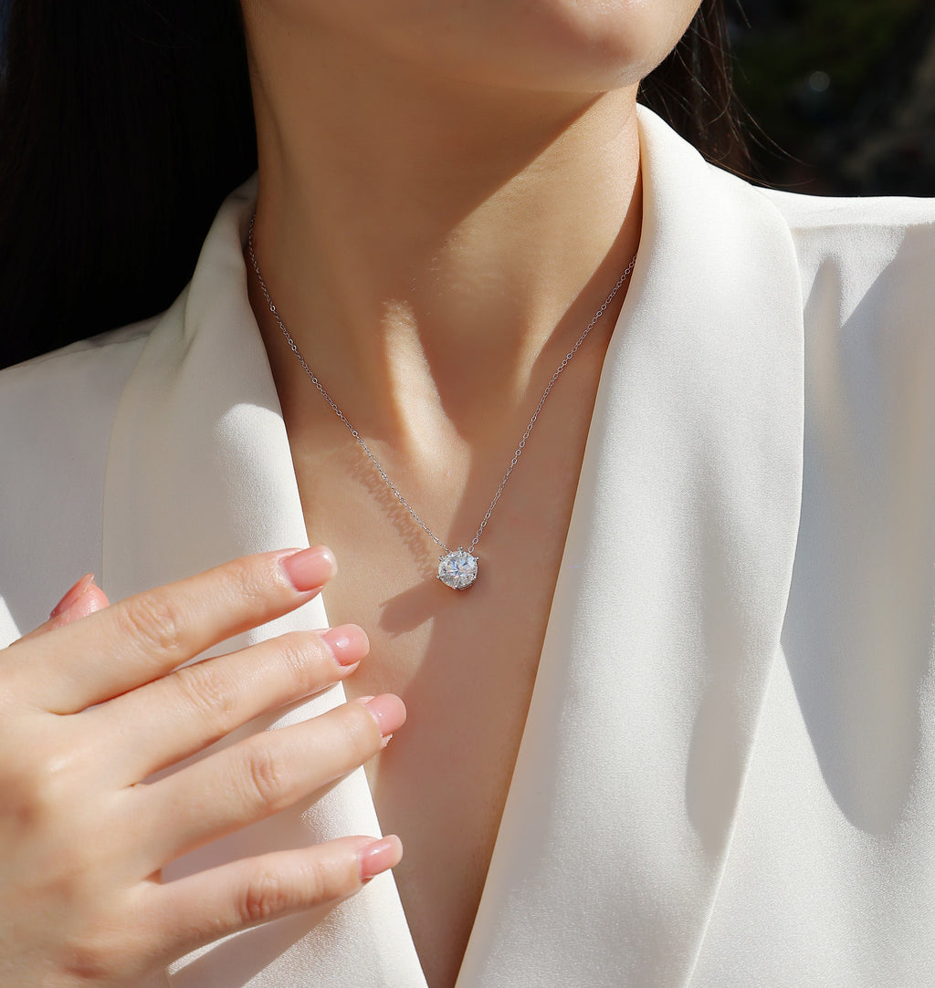 Rose Solitaire Pendant