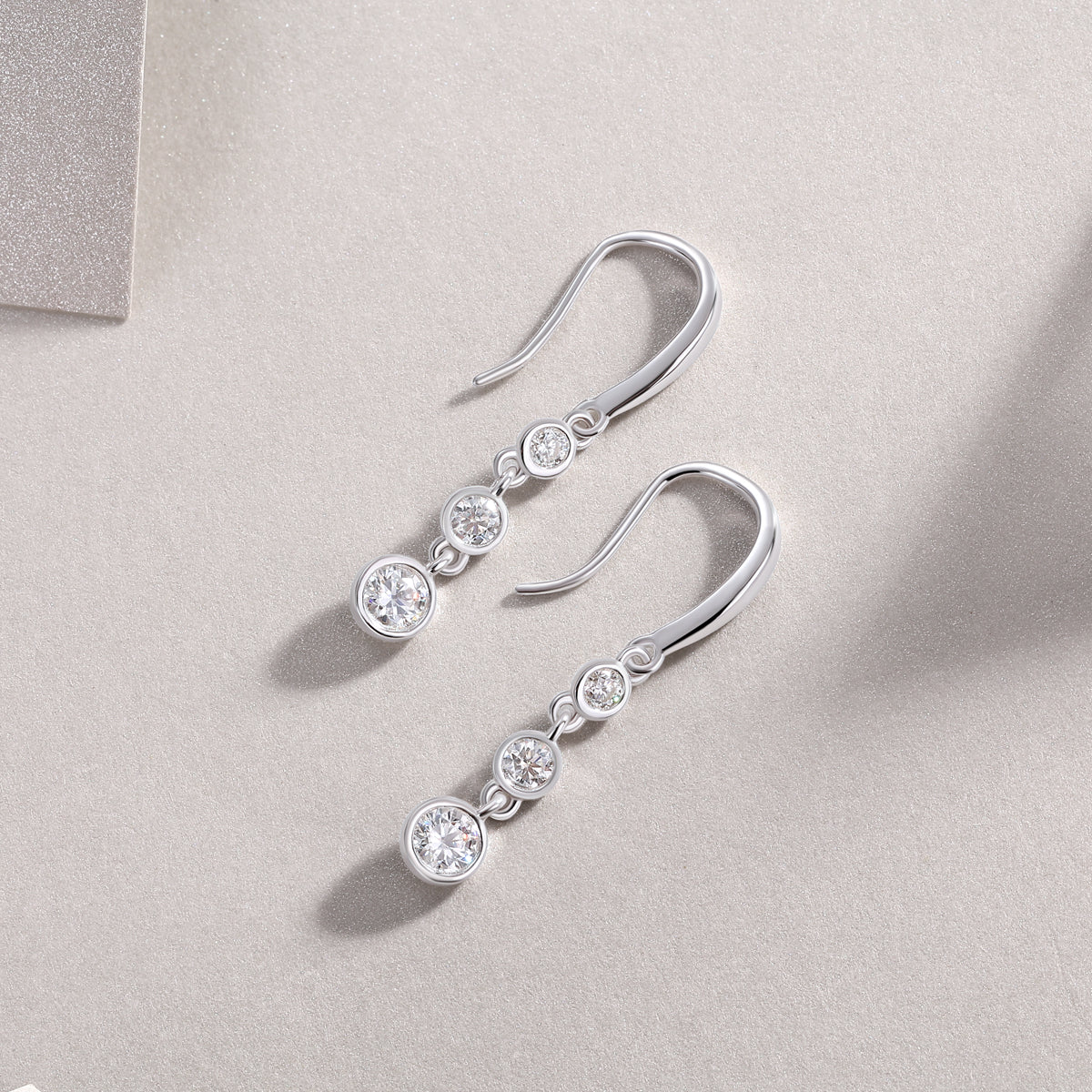 Graduated Bezel Drops