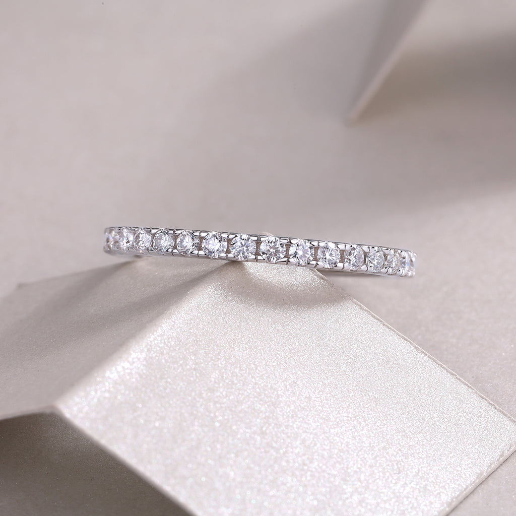 Single Row Pavé Ring