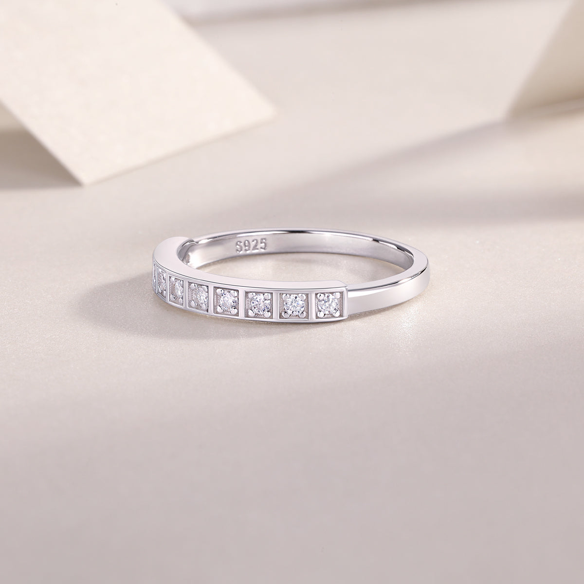 Pavé Band