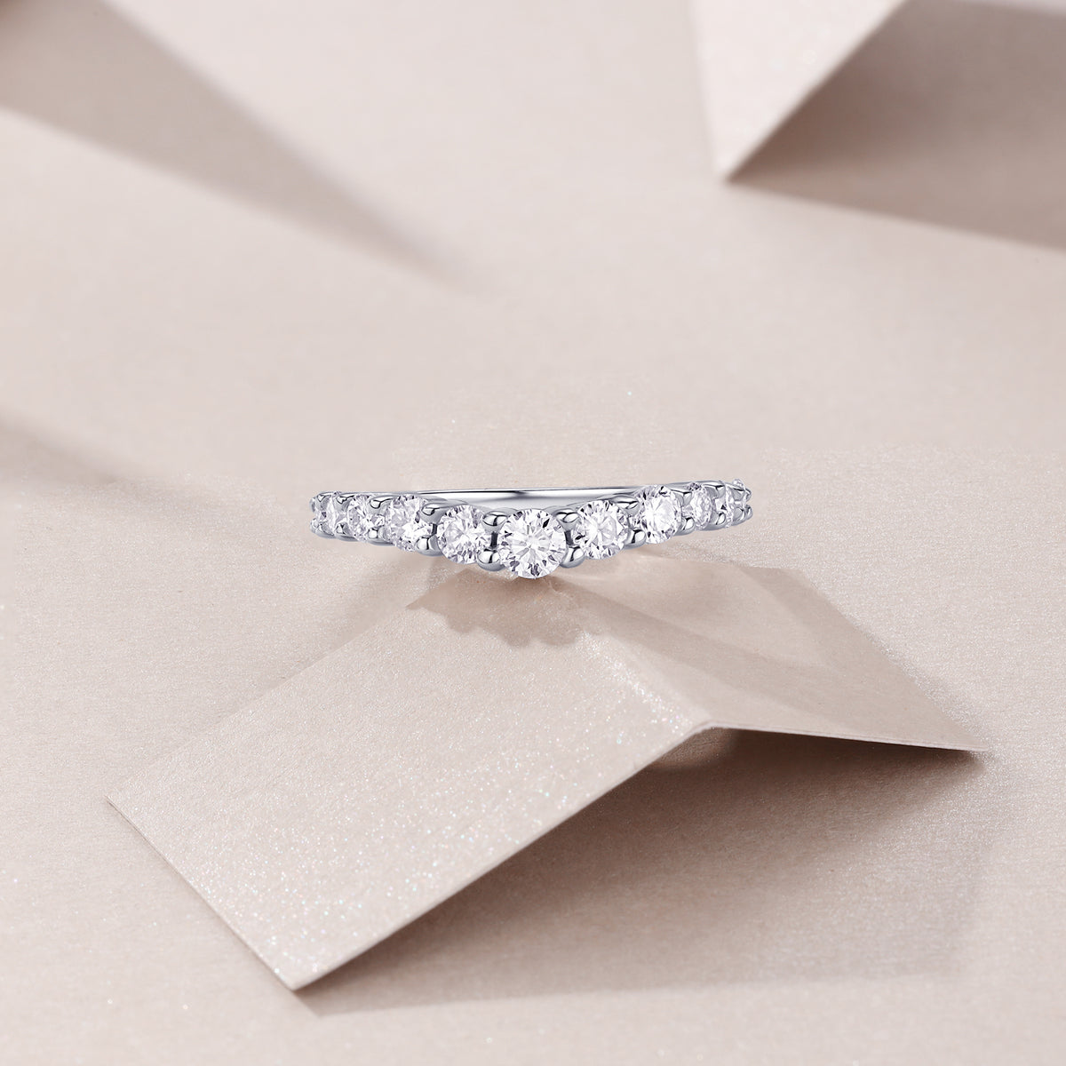 Crown Pavé Band