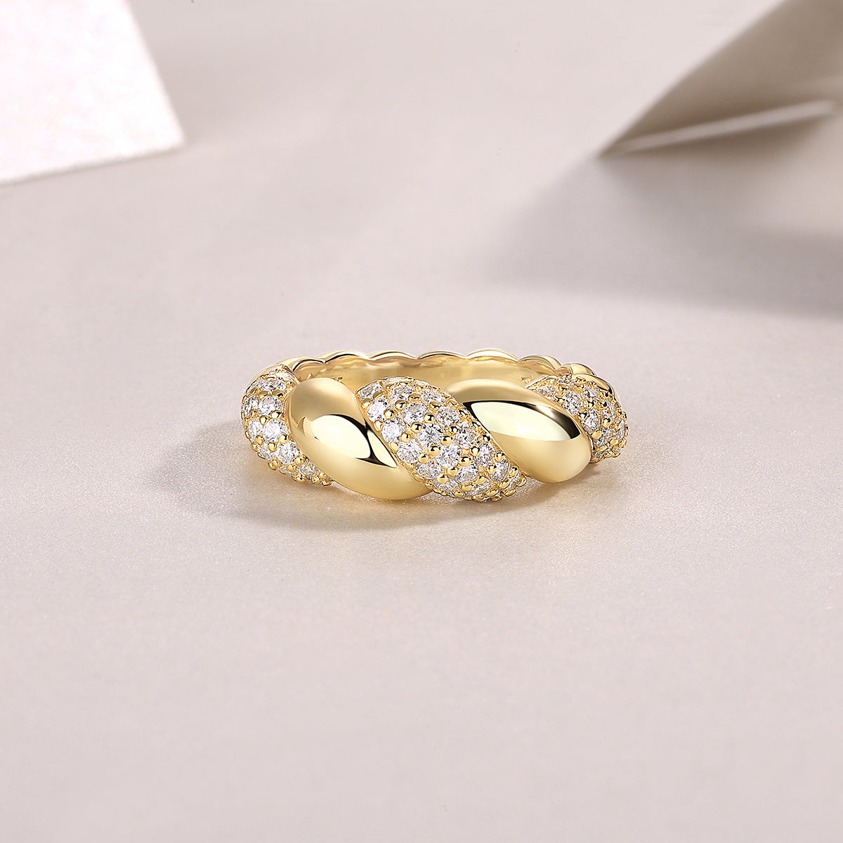 Gold Twist Pavé Band